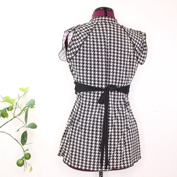 Cocomo structured houndstooth v neck  M - Picture 5 of 12